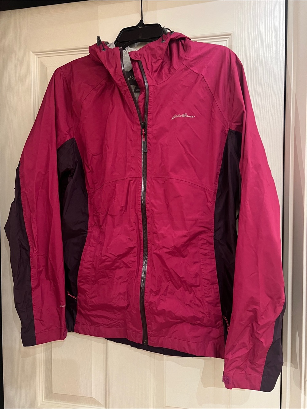 Eddie Bauer rain jacket🌧️
